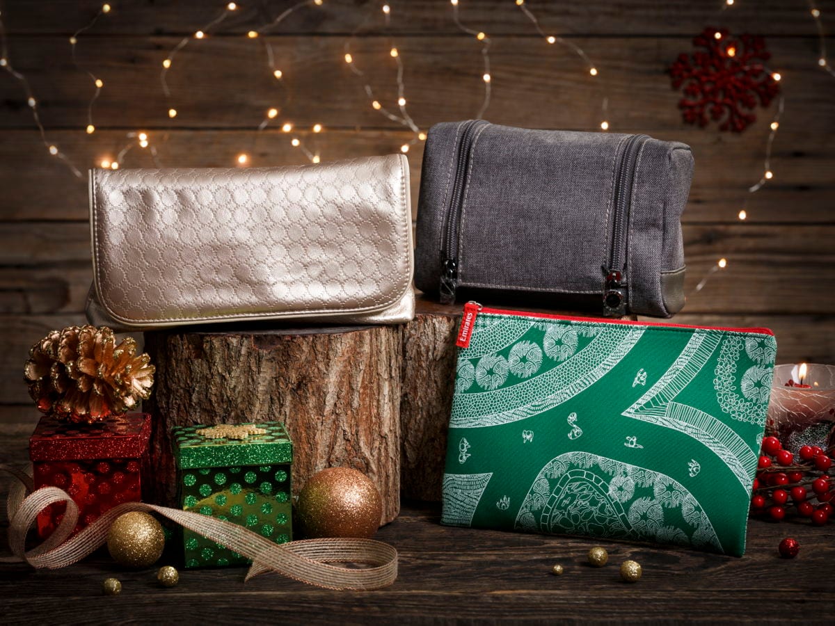 Emirates Introduces Christmas Amenity Kits