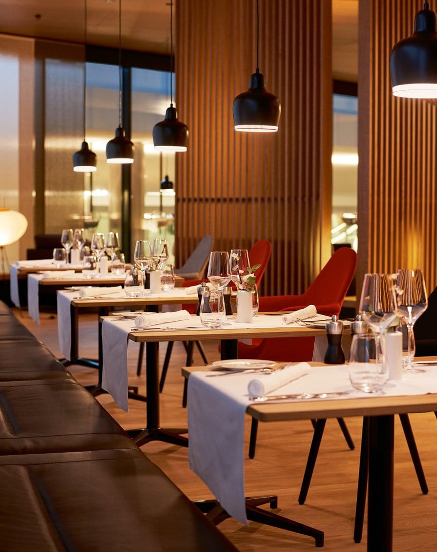 Swiss First Class lounge zurich