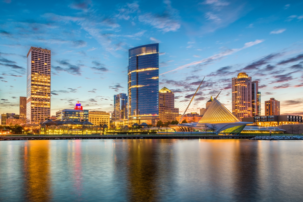 Business Class Flights to Milwaukee